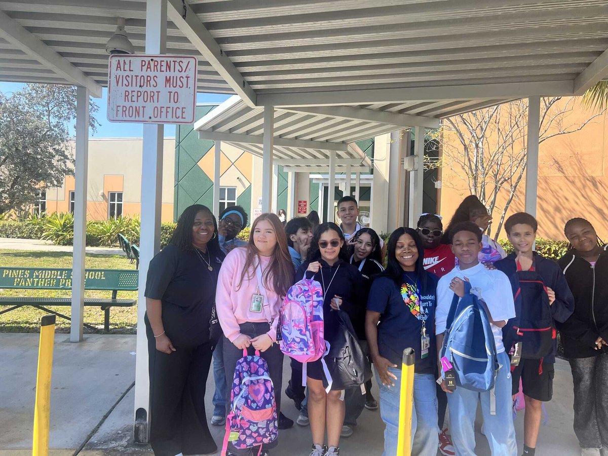 Pines Collegiate Academy 6-12 tweet media