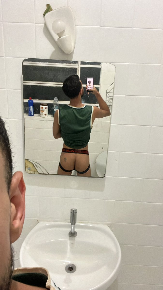 drebatto's tweet photo. fofinhos que o tesão me faz tirar https://t.co/q3UomFqbp8