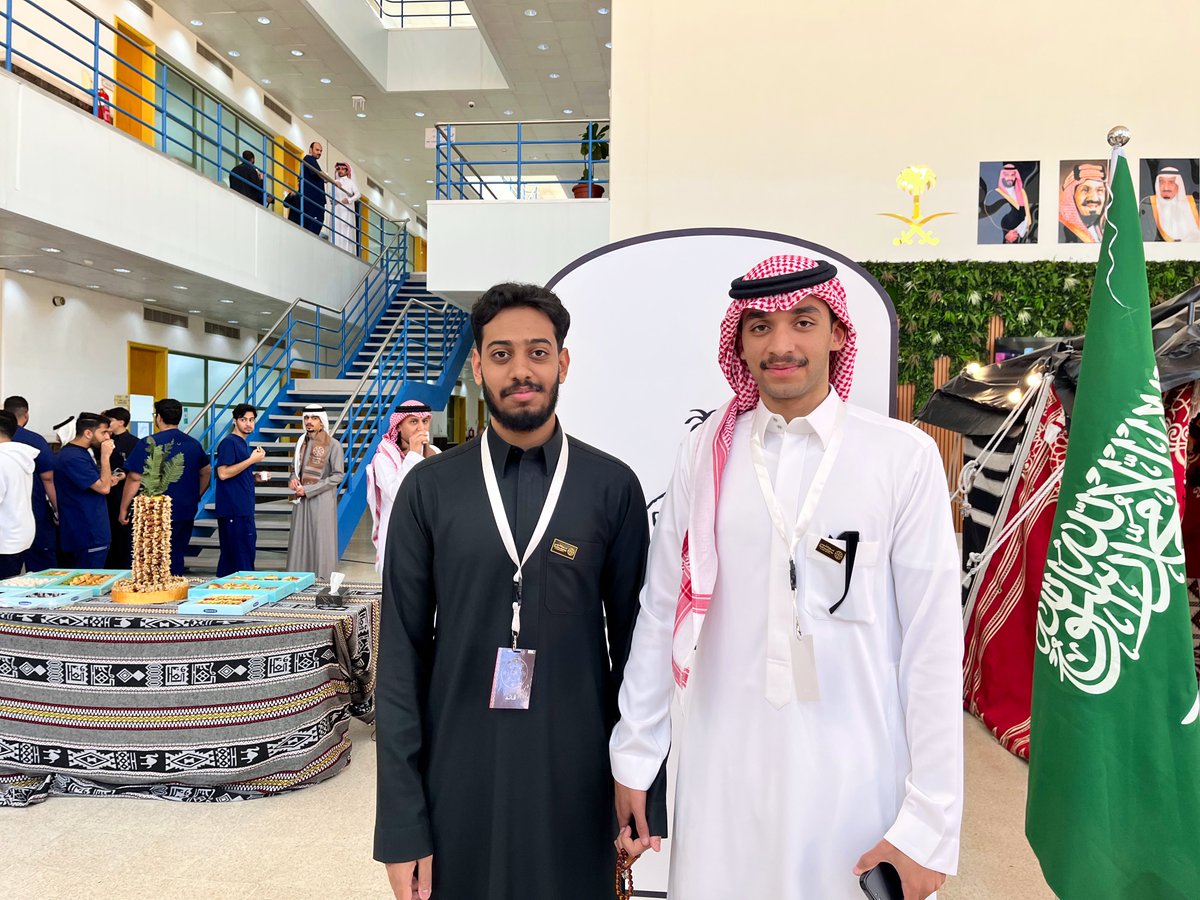 PSCEMS_KSU's tweet photo. #يوم_التأسيس 

#كلية_الأمير_سلطان_بن_عبدالعزيز_للخدمات_الطبية_الطارئة https://t.co/OwWk83JYOF