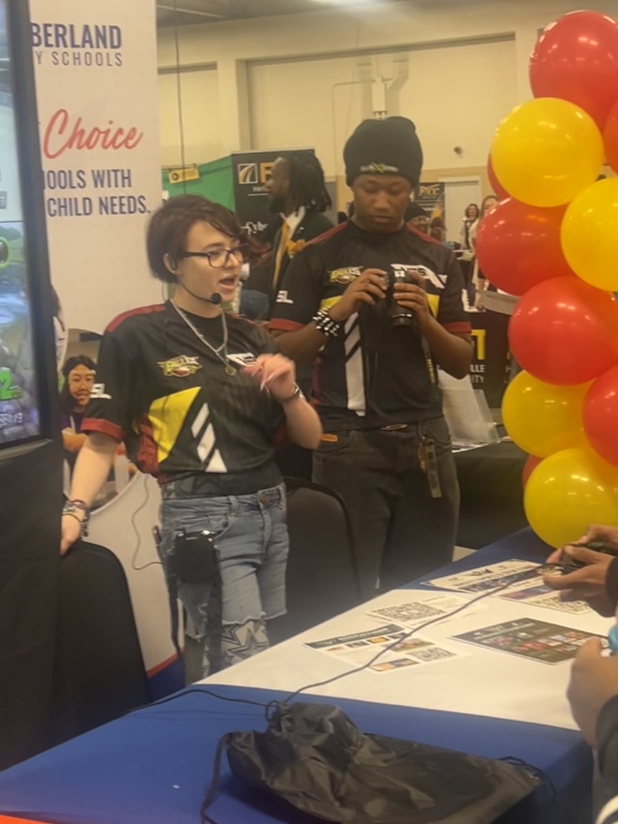 CumberlandCoSch's tweet image. Douglas Byrd High School shined at the CTE Career Pathway Fair at the Crown Expo Center! 🎮 Four students proudly showcased eSports in education with support from CCS Technology and guidance from their teacher. #CTE #CareerReady
