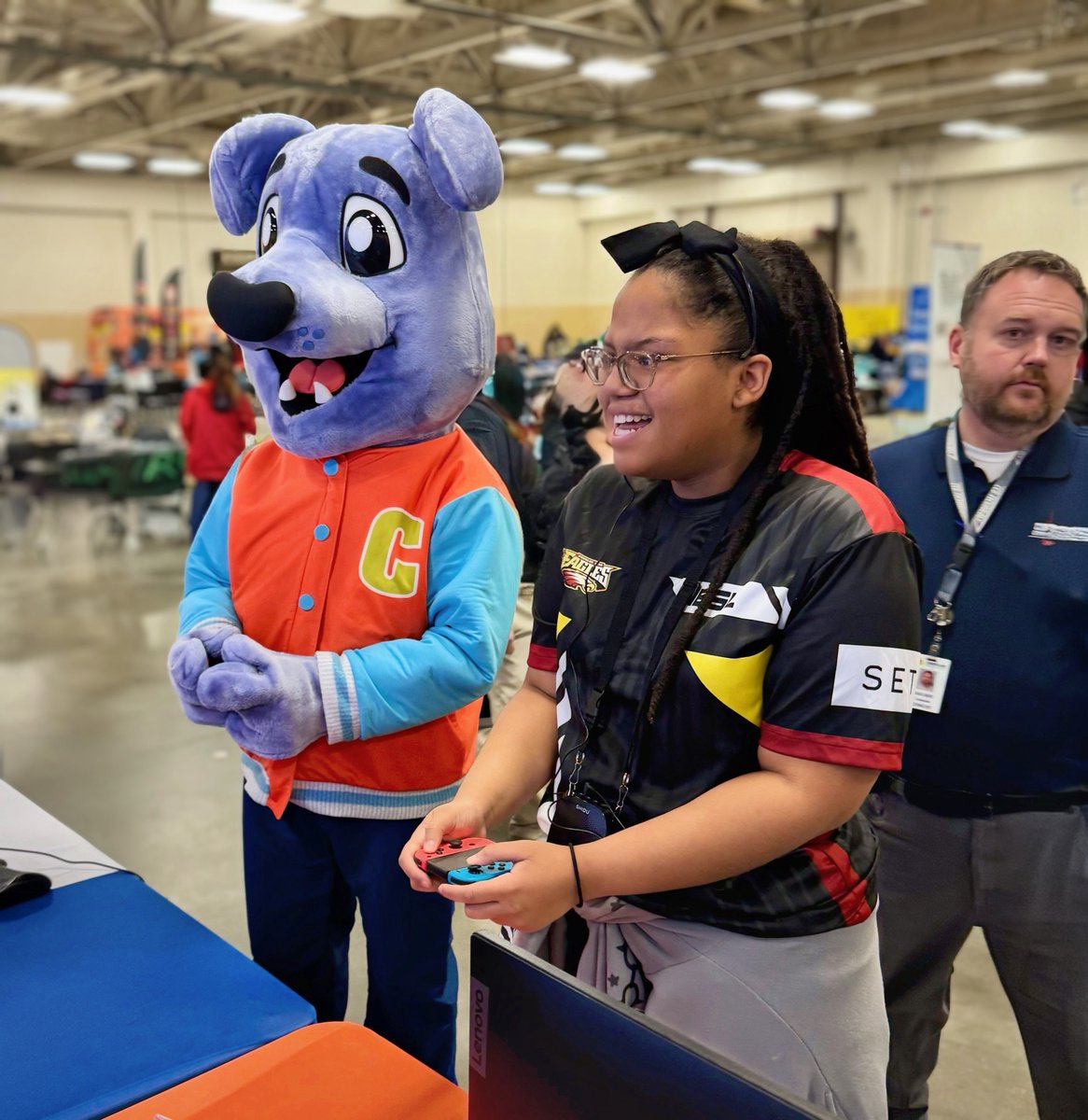 CumberlandCoSch's tweet image. Douglas Byrd High School shined at the CTE Career Pathway Fair at the Crown Expo Center! 🎮 Four students proudly showcased eSports in education with support from CCS Technology and guidance from their teacher. #CTE #CareerReady