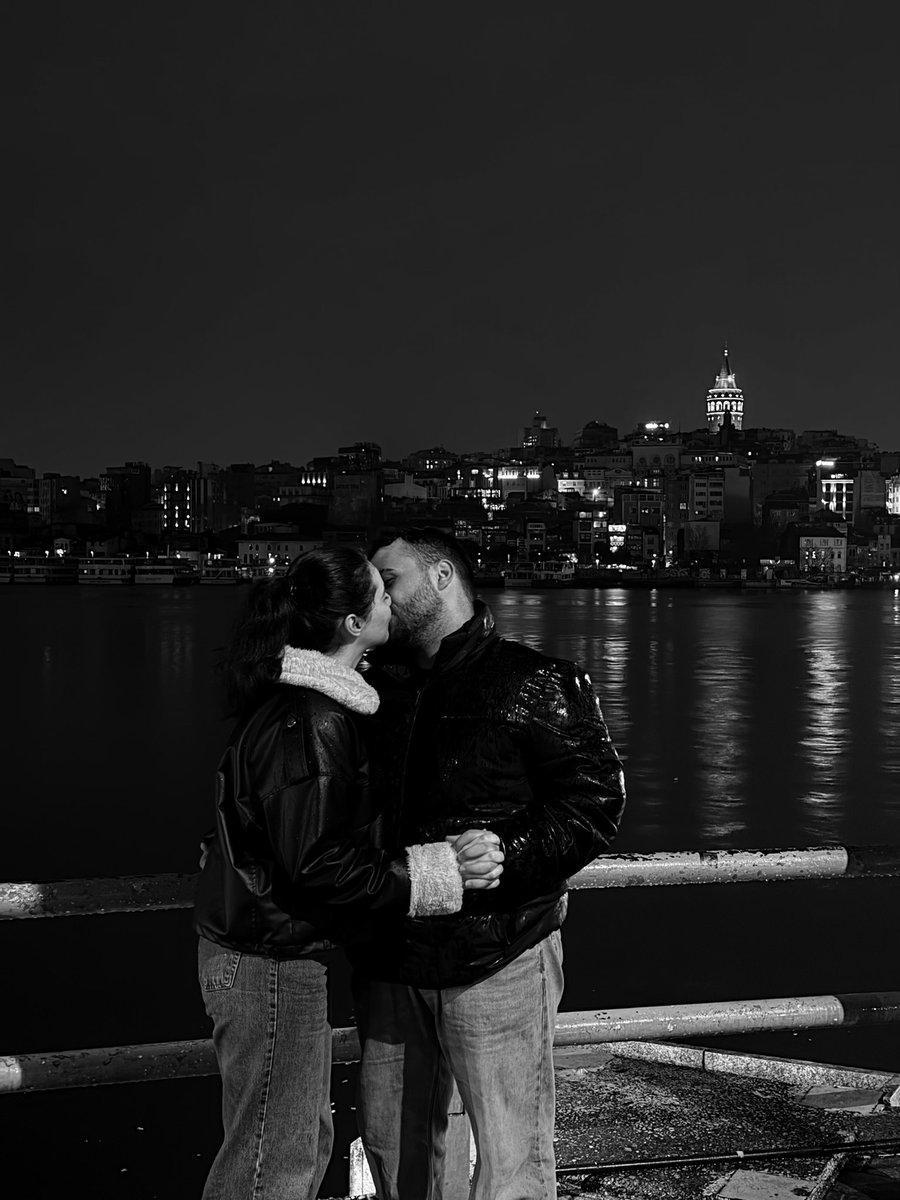 yagmur detayına kadar aynısı… manifest isini abartmaya devam edecegim