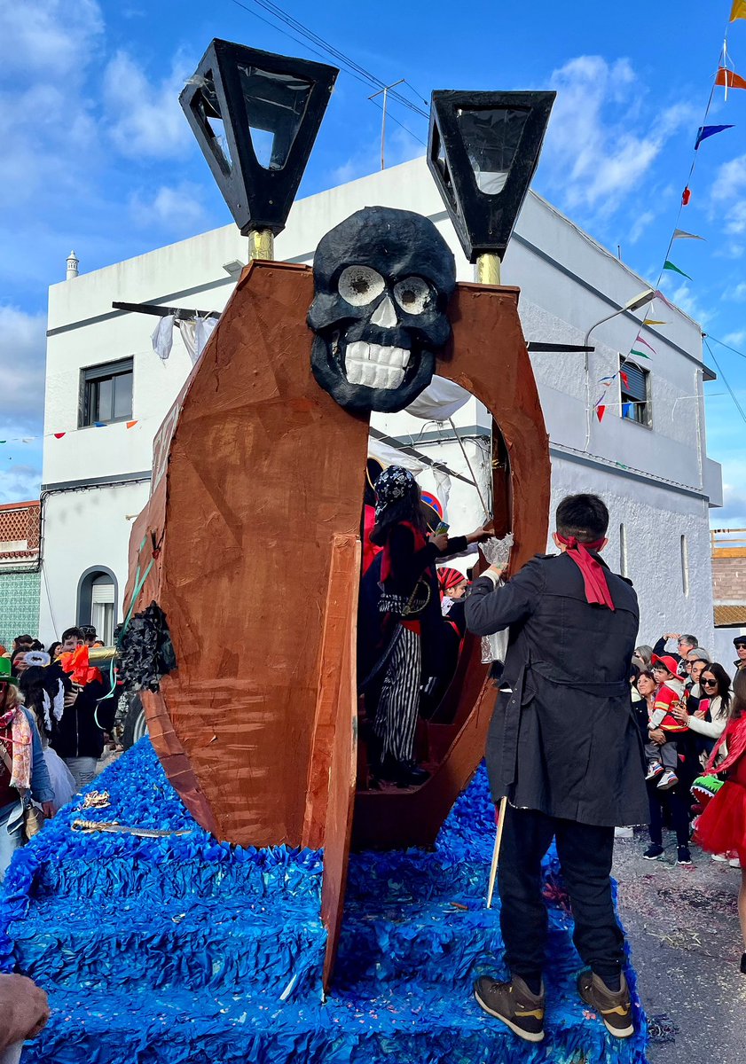 lizzie_hubbard2's tweet image. More #Carnival parades, with lots of fun and colour from East #Algarve #Portugal 🇵🇹 🇵🇹 #CarnivalPortugal