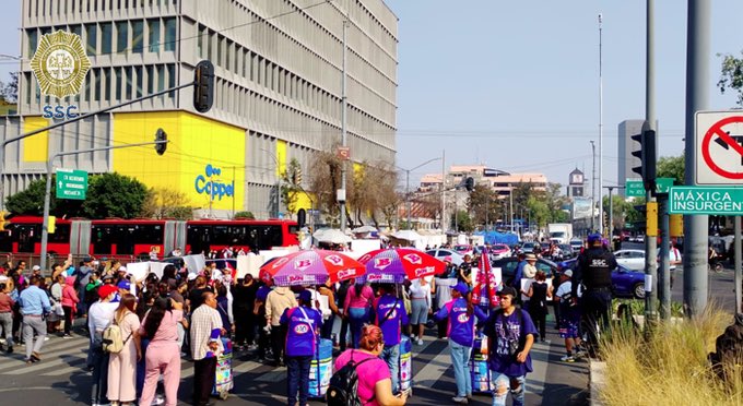 Tanto brinco que dió <a href="/AlessandraRdlv/">Alessandra Rojo de la Vega</a> para quedar así 🤡

Le quedó bastante grande la alcaldía Cuauhtémoc. Que sea el último cargo público que ocupe. Lo de gobernar no se le da.