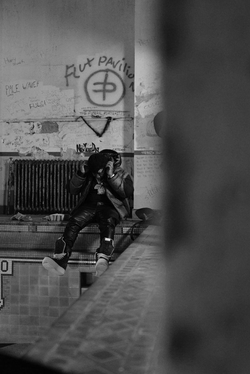 __favela's tweet photo. Lately i been Heartless https://t.co/mntqorcVfP