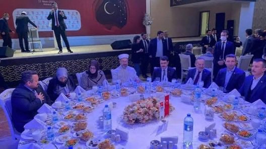 Eski Diyanet İşleri Başkanı Ali Erbaş: “Lüks ve israfın sergilendiği iftar sofraları kurmayalım.” #Ramazan