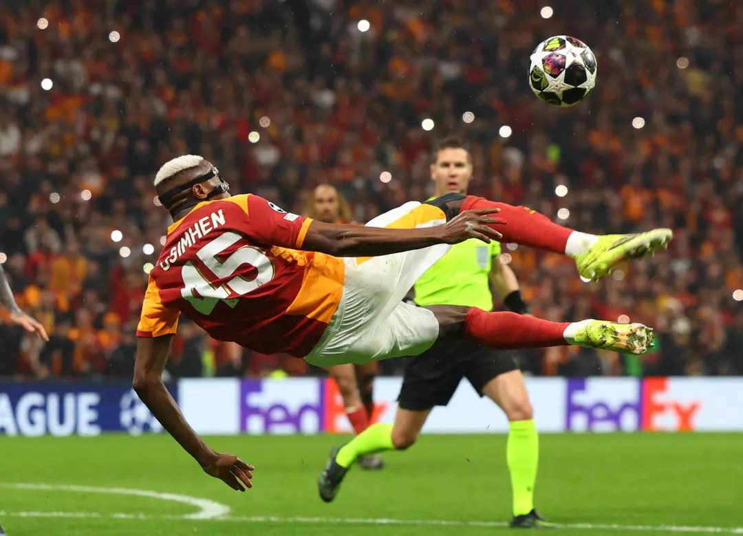 AHMETMESE09's tweet photo. Muhteşem oyunuyla İtalyan ekibi Juventus‘u 5-2 yenen Galatasarayımızı tebrik ediyorum teşekkürler Galatasaray başarıların devamını diliyorum https://t.co/D2RdHKPxRt