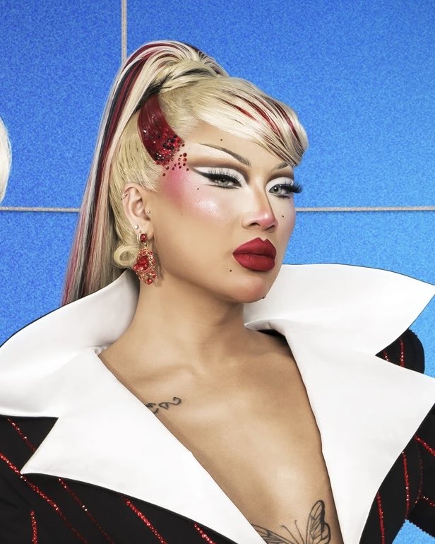 him: you better not be safe when i get there

me: 

#DragRaceUK