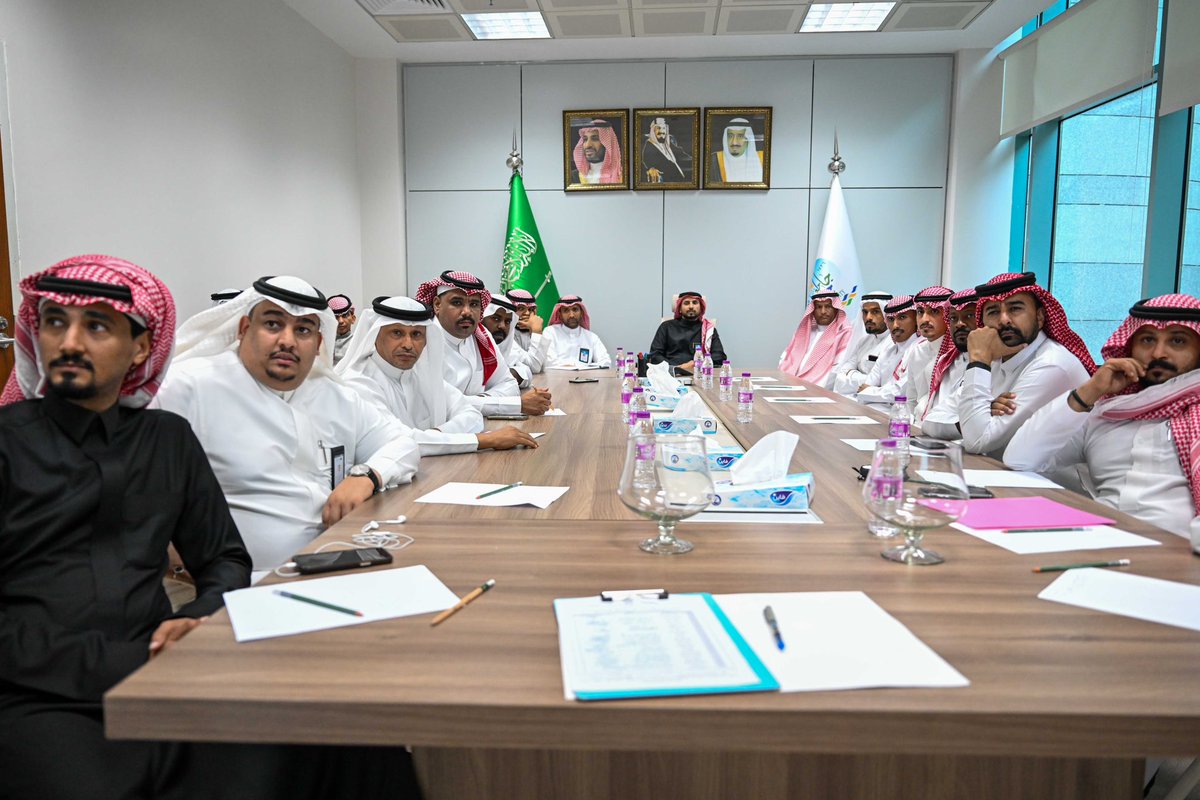 stujazanu's tweet photo. مشاهد من الاجتماع الفني لبطولة جامعة جازان الرمضانية (النسخة الثالثة)، بمشاركة 24 فريقًا من منطقة جازان يمثلون 16 محافظة. 🌙⚽️

#جامعة_جازان
#نشاطكم_يميزنا https://t.co/wtZTIsriMk