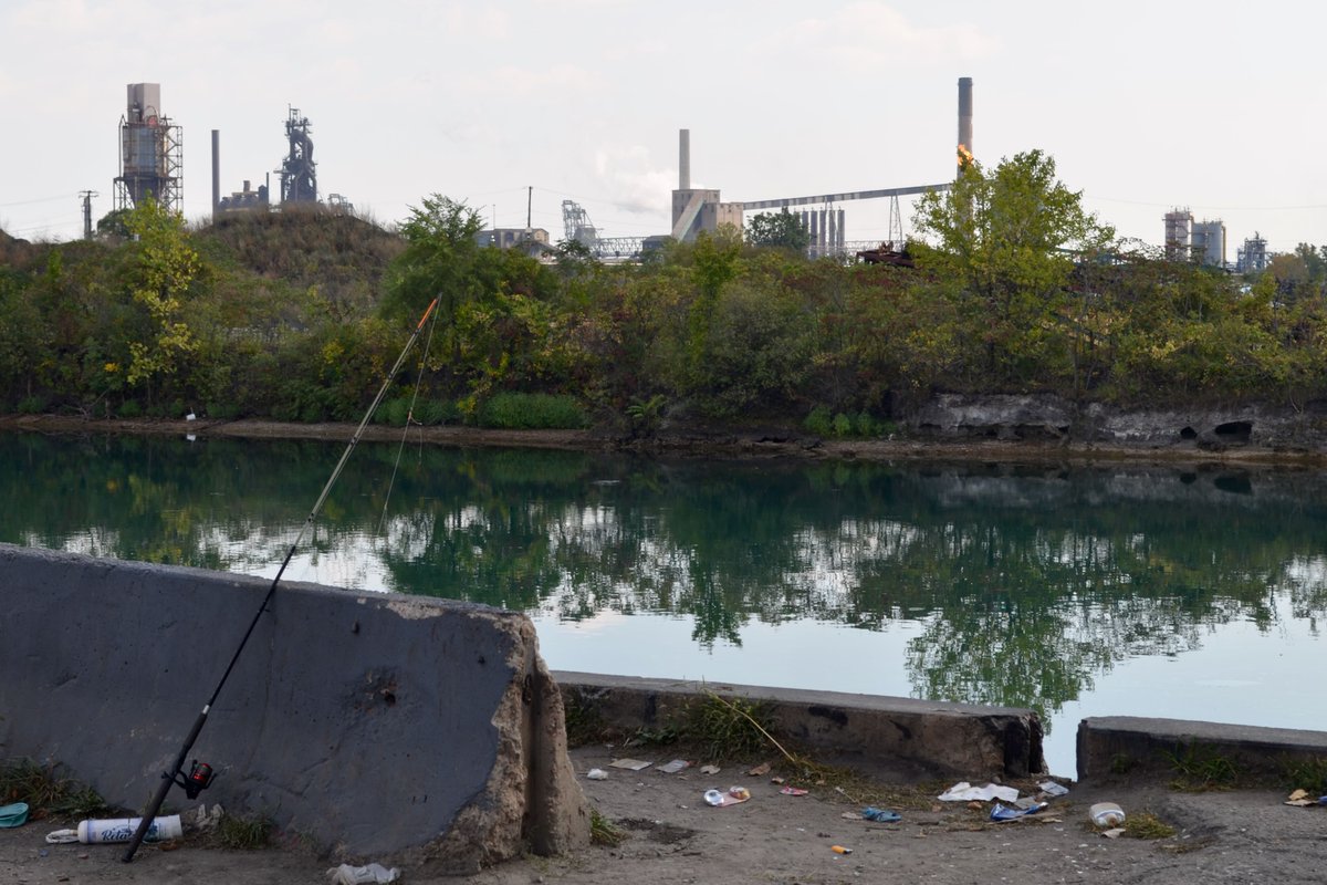 PlanetDetroit's tweet photo. Breaking news: Judge orders DTE Energy and its Zug Island facility to pay $100 million fine, comply with the Clean Air Act, and fund $20 million in community air quality improvement projects. https://t.co/fREEIqsyL9 https://t.co/fgBTgP67ke