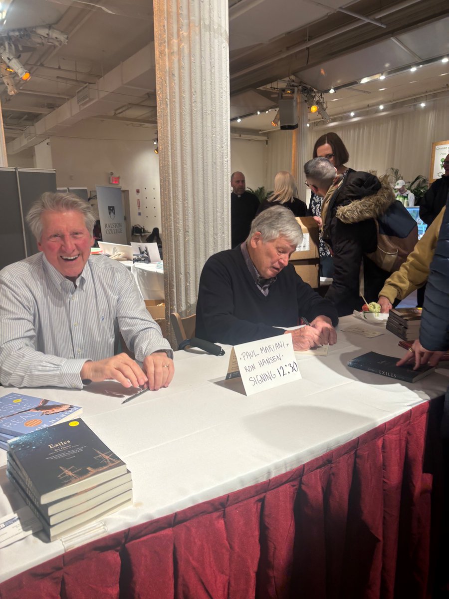 Slant Books tweet media