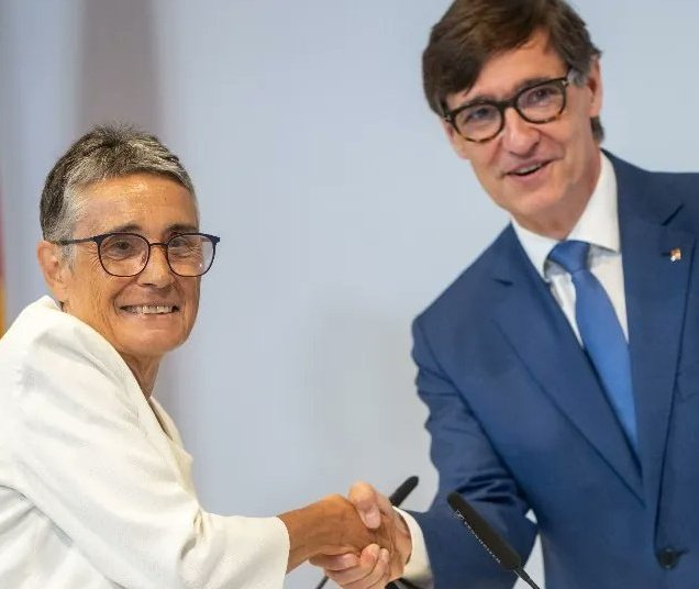 El xantatge i la coacció és el mètode de qualsevol règim colonial com el que maneguen els socialistes.

Voleu millor prova que subornar al  col·lectiu  mèdic perquè no donin baixes laborals?

El PSOEPSC és l'enemic del País  i de la classe treballadora catalana.