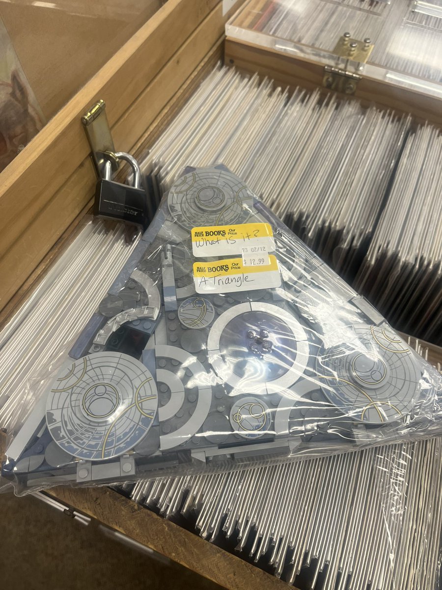 Festive Brody tweet media