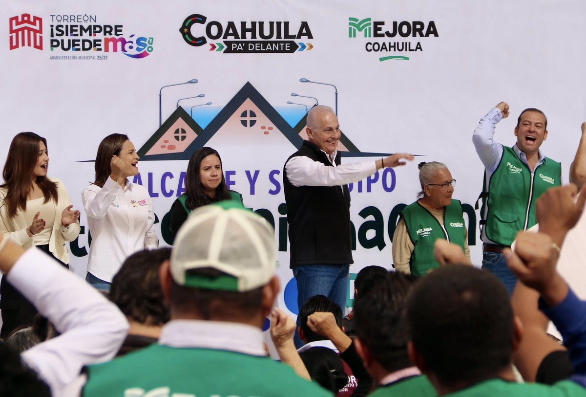 Acompañamos al alcalde <a href="/RomanCepeda/">Román Alberto Cepeda</a>  y a diferentes autoridades y dependencias, durante la brigada “El Alcalde y Su Equipo en tu Colonia Hacen Más”, en la colonia Las Dalias. 📷

facebook.com/share/p/1AKrLu…

<a href="/MunicipioTRC/">Municipio de Torreón</a> 
#TorreónSiemprePuedeMás 
#CoahuilaPaDelante