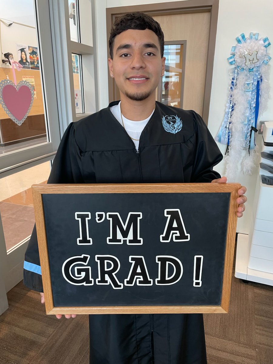 DelValleOC tweet media