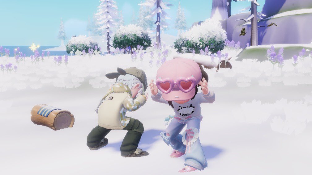 뭔 새해 사자춤? 그거라는데 사자탈 안 쓰고 그냥 추니까 걍 편두통 댄스같음