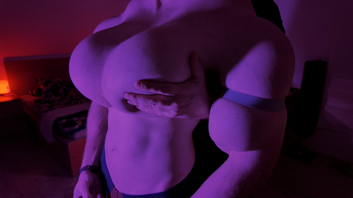 Hi, good Tuesday everyone :)

onlyfans.com/sitommifree