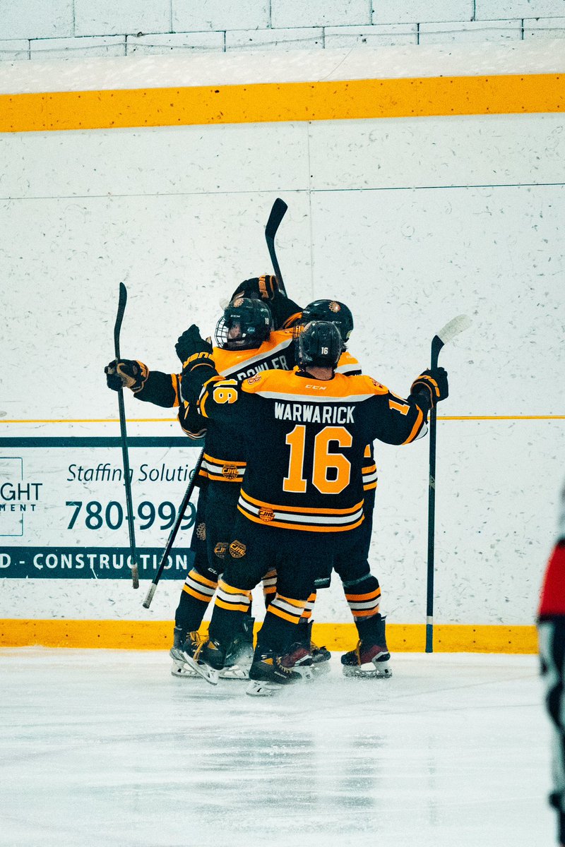 ChiefsCJHL's tweet photo. Too easy. ๐จ
๐จ Connor Scott (3)
๐ Logan Lough | ๐ Braden Bowler
Cross-crease. Backdoor finish. Curtain call. ๐งน
Thatโs how you close a series.
#CapJHL | #BeaumontChiefsHockey
๐ธ P.C. @vallee_visuals https://t.co/O9gwyxvduk