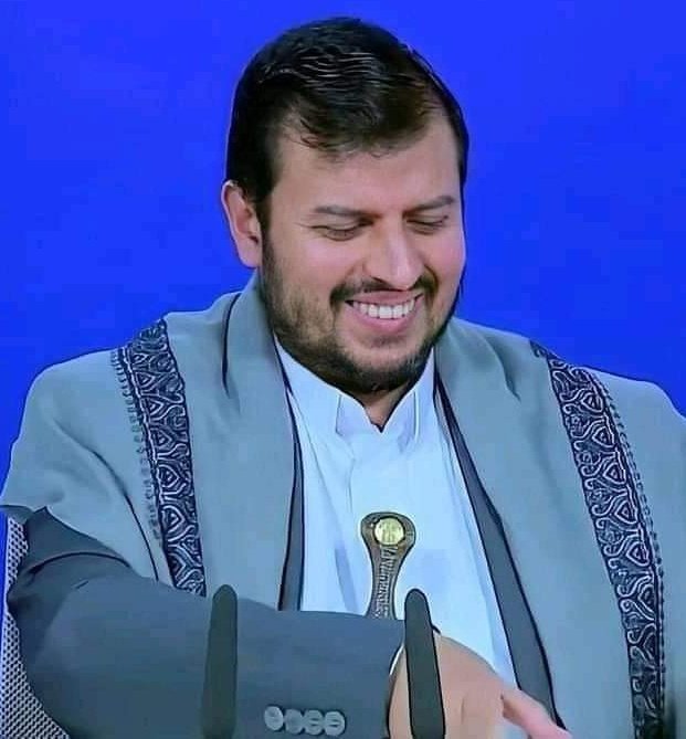 عمري اليوم 40 عام وأشهـد لله ما عرفت معنى  رمضان الحقيقي ولا استوعبت أهميته الايمانية ولا شعرت بروحانيته وبركاته وفضائله إلا بعدما عرفت هذا القائد القرآني والعلم الرباني .. 

الله يعينك في تقديم هدى الله للناس ومبارك عليك شهر التقى والقرآن وكل عام وانت سيدي وقائدي ومولاي