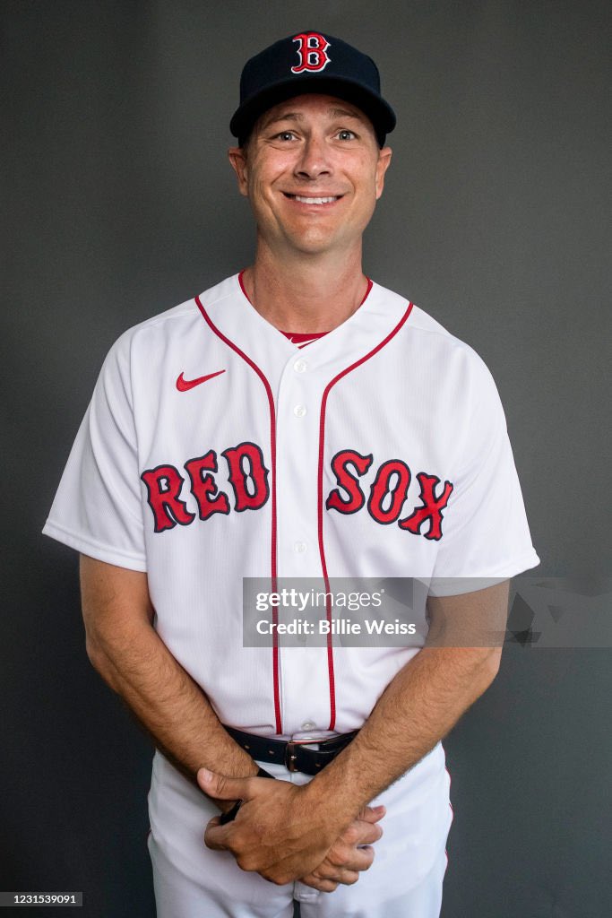 End_Fanatics's tweet image. 2021 vs 2026

Same piping. Pure incompetence by Fanatics

Destroying iconic jerseys, one team and season at a time 

#EndFanatics