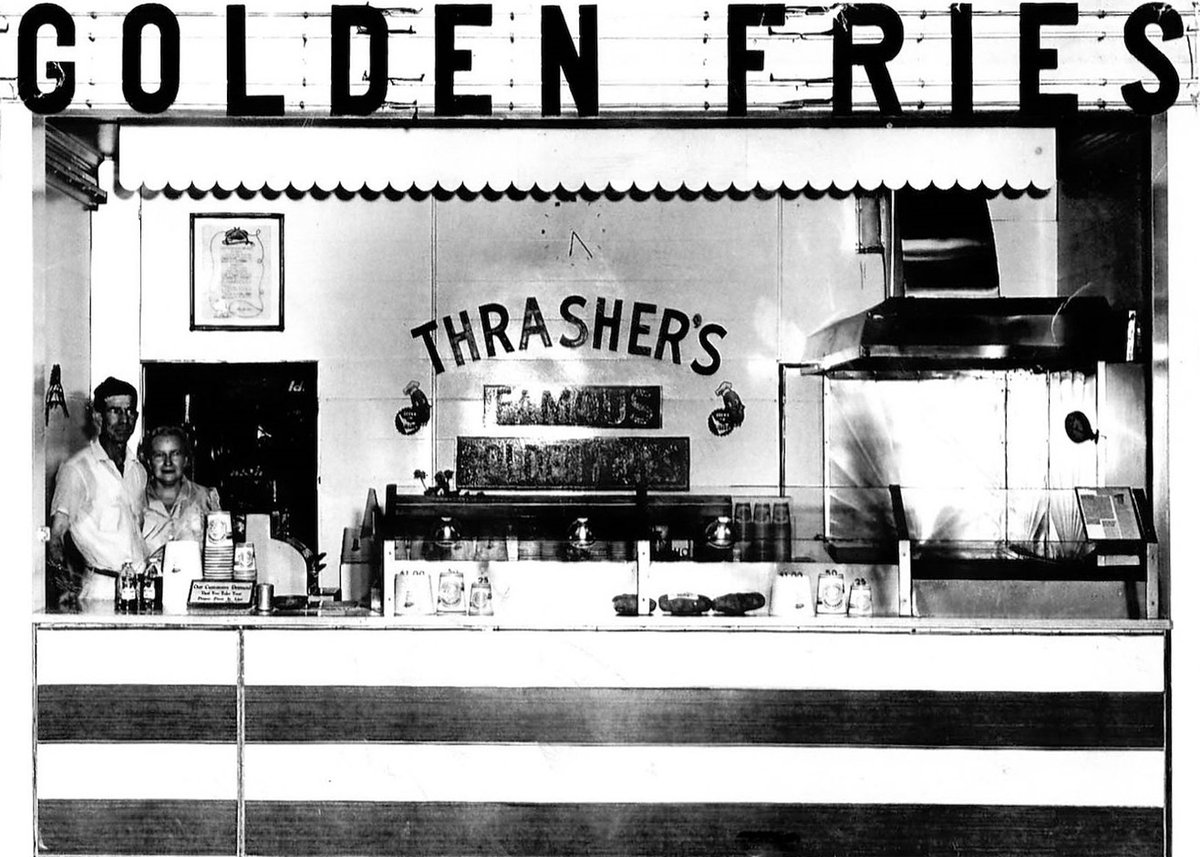 OCMaryland's tweet photo. We've been loving Thrasher's for generations (since 1929, to be exact!). Can you remember the first time you tried a Thrasher's fry?

📷: Ocean City Museum Society

#ocmd https://t.co/9neh8C7SCV