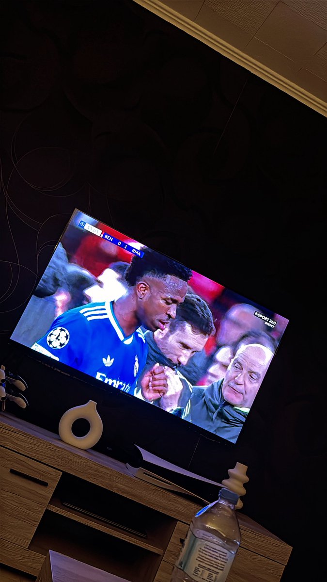 Gaetan Tout Simple. tweet media