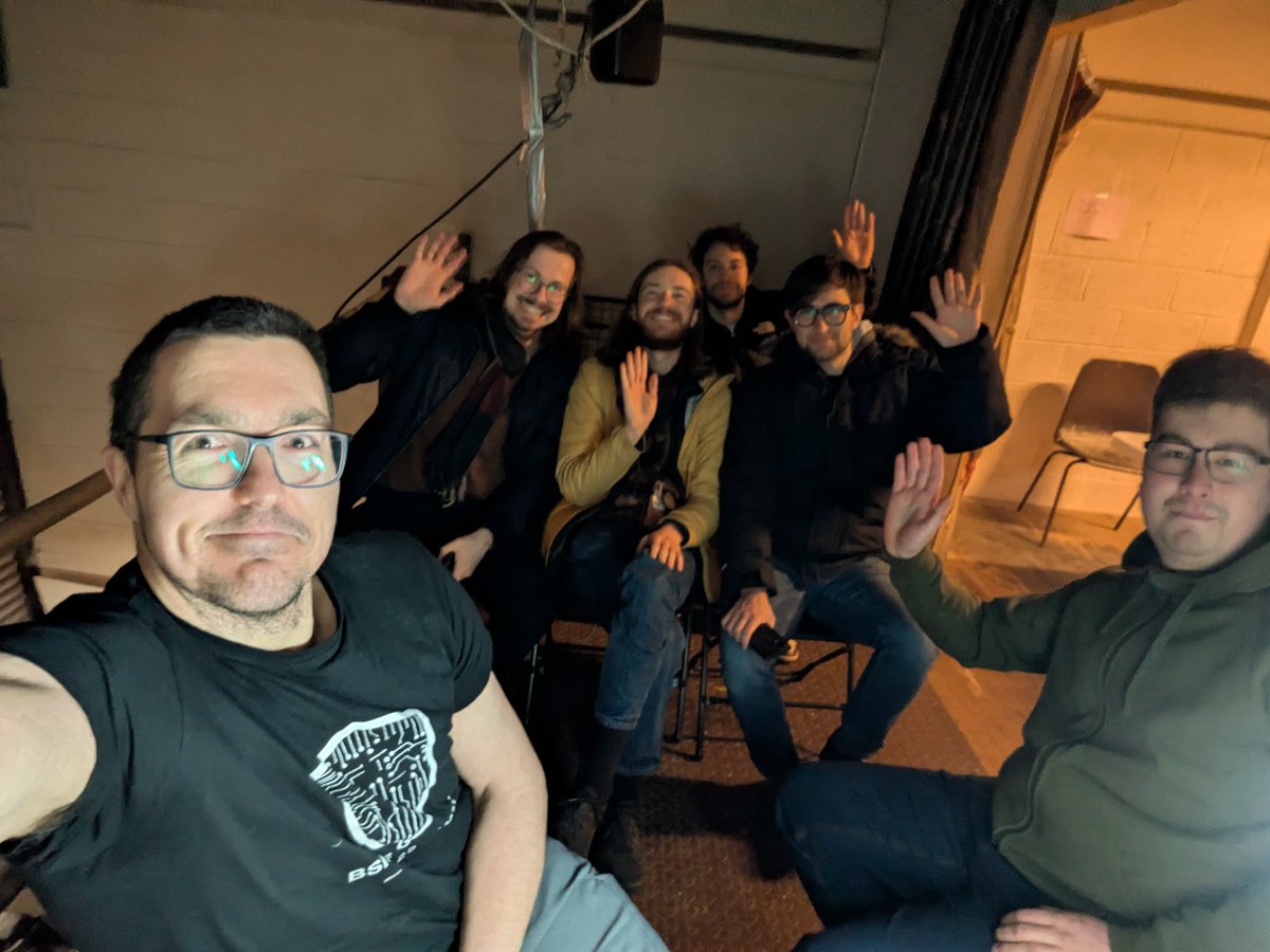 TOG_Dublin's tweet photo. Calling into @EI0IRTS News tonight from TOG Hackerspace. ๐ป
Weโve 5 SWLs listening in โ including a few hearing ham radio live for the first time.
Big thanks to EI7IRB for helping everyone get set up. ๐
On air as EI0TOG ๐ก
#IRTS #EI0TOG #SWL #AmateurRadio #TOGHackerspace https://t.co/v6SCjr7blh