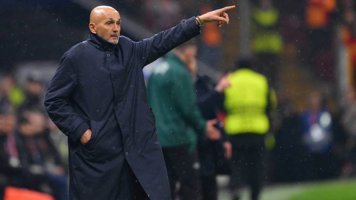 t24comtr's tweet photo. 🔴Galatasaray'a 5-2 mağlup olan Juventus'un teknik direktörü Luciano Spalletti:

🗣️Ben Juventus tarihinde bunu hatırlamıyorum. 5 golü ne zaman yedik bilmiyorum. Bu konuyla ilgilenmek de istemiyorum

🗣️Bütün bu goller bizim hatamızdı. Çözüm de bizim için gerekli. Bir şekilde maçı yönetmemiz lazım ancak yaptığımız iyileştirmeler bu kalite araştırmaları yönündeydi. Bu akşam pek de başarılı olamadık

🗣️Daha önceki maçlarda da goller yedik. Bu konuları değerlendirmemiz lazım. Bazı hikayeler yaşandı. Rakip takımlar bize sorun yaşatmayı başardılar. Bu nedenle düzenleme yapmamız lazım
https://t.co/1zT0x7ysbe