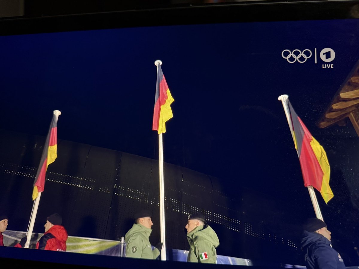 Achtung, liebe Bobfahrer! Falls gleich das Telefon mit unbekannter Nummer klingeln sollte: einfach wegdrücken✌️