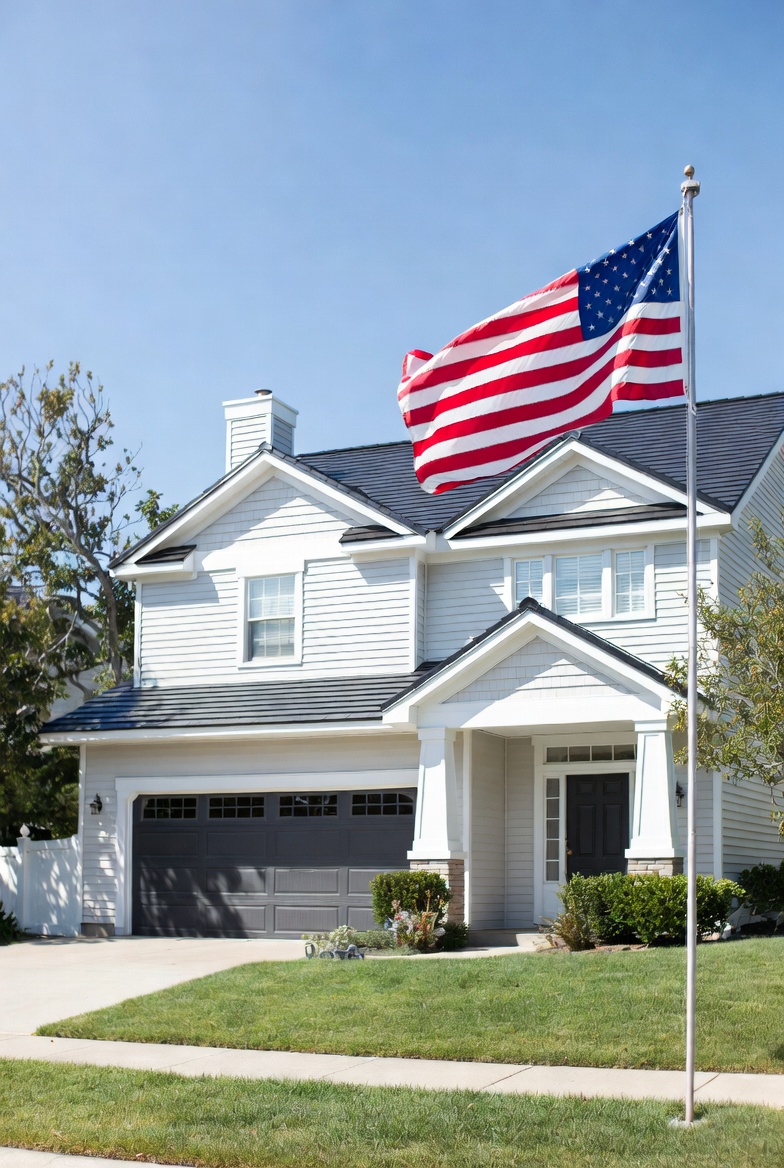 cryptorover's tweet image. WARNING: 🇺🇸 U.S. housing affordability is now at its worst level ever recorded.