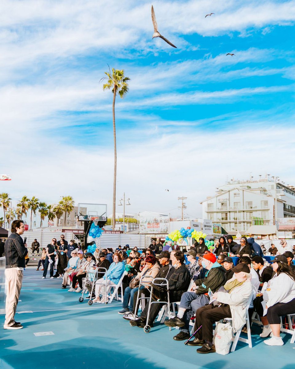 The intersection of sports &amp; social impact was powerful this #NBAAllStar - with special guests <a href="/KobeSanders3/">Kobe Sanders</a> &amp; <a href="/CedricCoward/">Cedric Coward</a> joining us at Venice Beach to distribute 250 laptops in partnership with <a href="/human_i_t/">Human-I-T</a> to help local residents get connected &amp; equipped. cc: <a href="/nbacares/">NBA Cares</a>