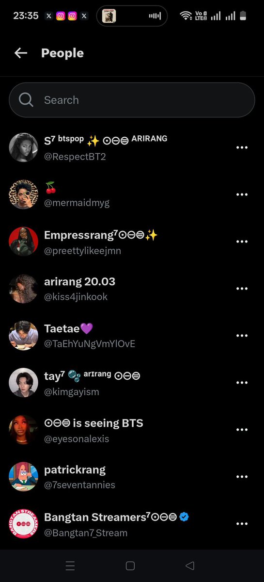 bts_protect7's tweet image. Un grupo de cuentas grandes “OT7” están manipulando al fandom y hablar mal sobre el trabajo en solitario de los miembros, también en ves de darle stream a los proyectos solitarios estaban dando stream a otros artistas!! MIREN A QUIEN SIGUEN🚨

🔗drive.google.com/drive/mobile/f…