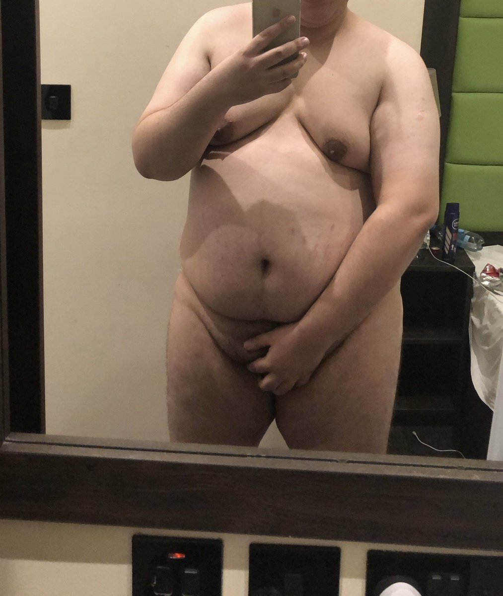 LukeChubby16's tweet photo. 🔥🔥 bottom here. 
Chubby for chaser
#chubby #chubbybears #chubbyforchaser https://t.co/OdNBwt0Uev