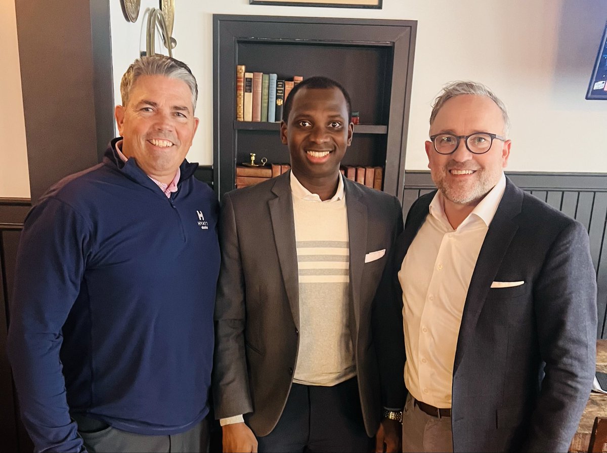 Sam Phatey™ tweet media