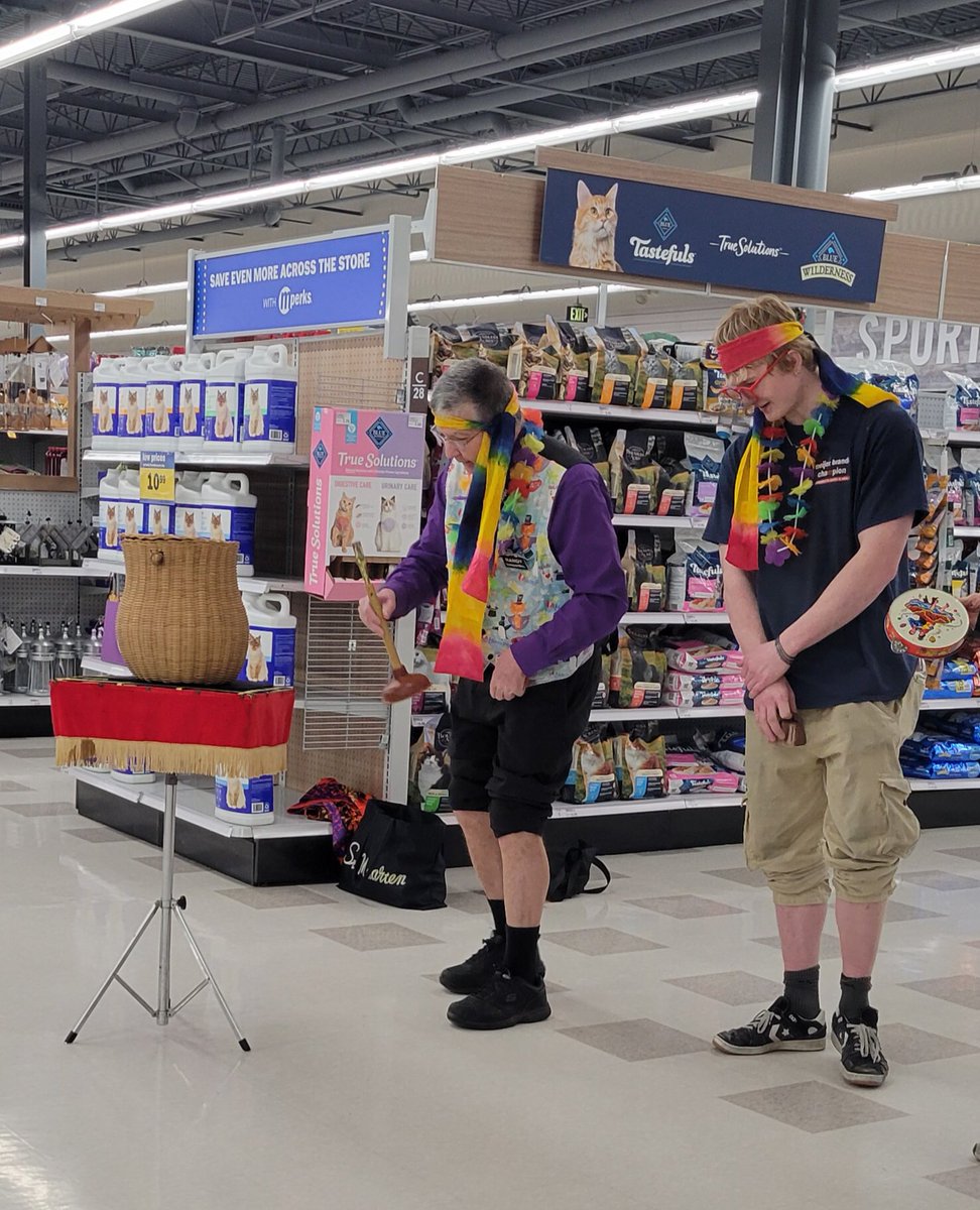 vanderwalmagic's tweet photo. Today we had a little magic and fun at the store huddle in the Jenison Meijer.  Lena the Rising Cobra made an appearance.  She loves milestone birthdays!  She got Randy on his birthday!

Photos courtesy of Cari Langlois. https://t.co/CEYV4DqHH0
