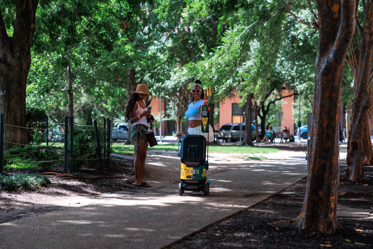 Robotcom tweet media