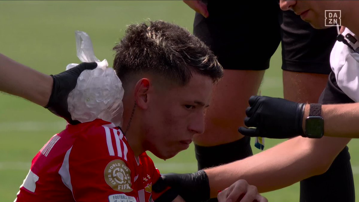 Vinicius eres un MONO, 
Dice el Prestianni este: