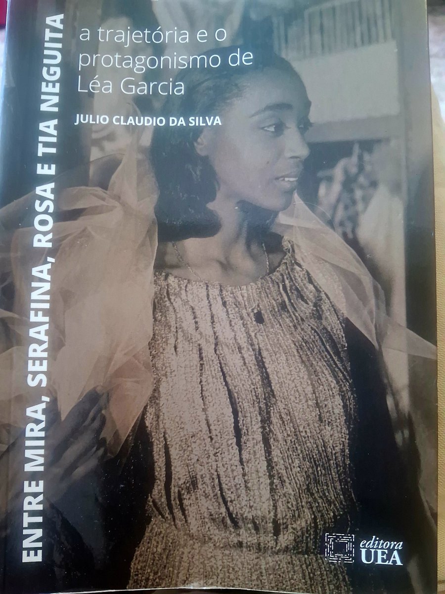 Eu sinto discriminação sim, no meu trabalho na televisão e no teatro. E a maior prova disso é trabalharmos somente quando vem assinalada na rubrica a cor do ator. 

- Léa Garcia