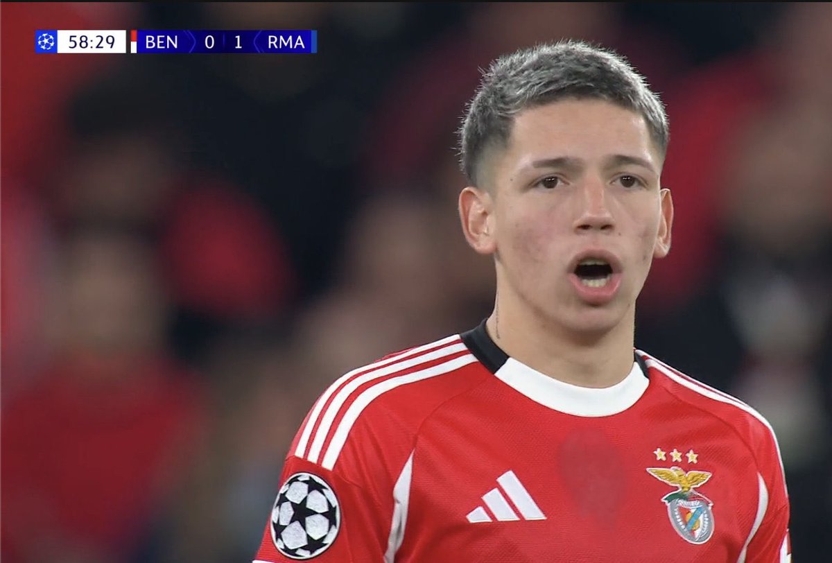 _BeFootball's tweet image. 🤮🤮🤮 « 𝗦𝗜𝗡𝗚𝗘, 𝗦𝗜𝗡𝗚𝗘 », CE SONT LES MOTS QU’AURAIT PRONONCÉ PRESTIANNI 🇦🇷 (2006) À VINICIUS 🇧🇷🤦‍♂️🤦‍♂️

Le match a été interrompu et a repris depuis… 

Alala, 2026 😪