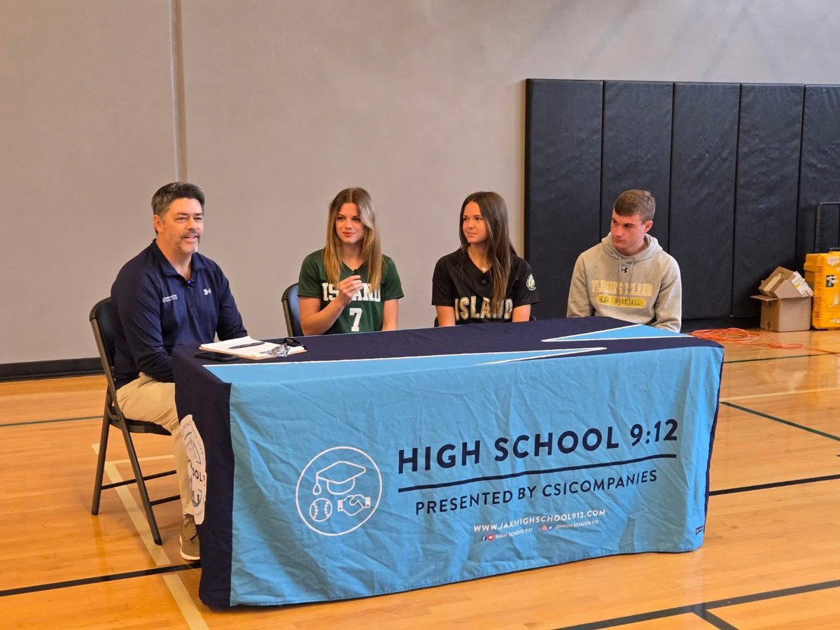 ashlynmadine's tweet photo. Exciting day at the 2026 Spring Sports HS media day. It was a lot of fun! Thank you @highschool912 and all the local media that was there today! @UnityJohnsonMil @FIHS_Softball @ExtraInningSB @CoachNeubauer_6 @CoachMarioH @EKinberger @lexcarver3 @Zcarv_1 @saintleocoach @CoachRonFrost @BaynesCoach @MercerUSoftball @MichelleFrew7 @TopPreps @SoftballRecruit @fastpitchwatch