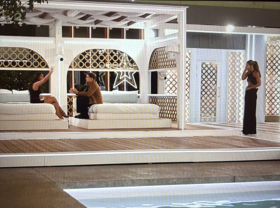 Love Island Reactions ❤️ tweet media