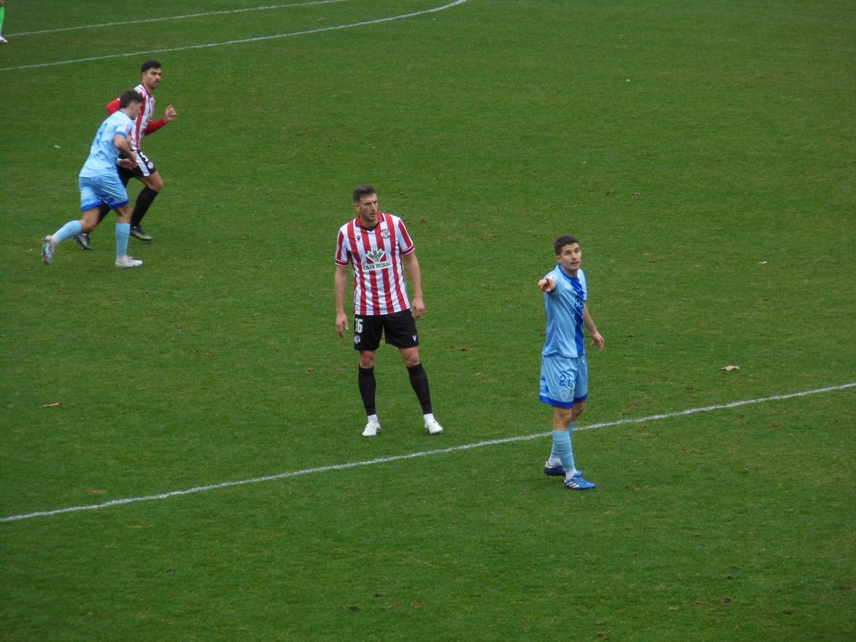 🗞️ [Opinión] Duele más por lo que no se ve @Zamora CF

Duele más este punto que los cero que se trajeron de Mérida. Y duele más no por el resultado, sino por las sensaciones.

✍🏻 Marcos San Primitivo Mielgo

Léelo y comenta aquí 👇
elafizionado.es/zamora-cf-duel…