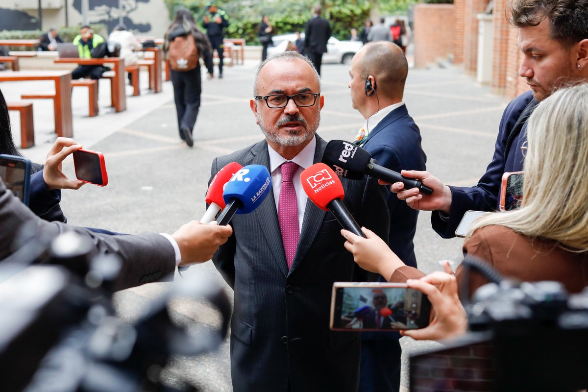 #NoticiaMinJusticia | MinJusticia reafirma respeto a la independencia judicial y promueve diálogo con la Fiscalía. 
Toda la información en minjusticia.gov.co/Sala-de-prensa…