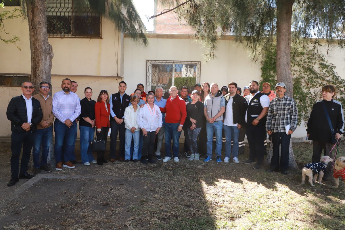 🌳✨ Completamos con éxito la jornada 487 de #CapitalAl100 en Monte Champaquí. Junto al alcalde Enrique Galindo Ceballos, reafirmamos el compromiso de mantener una ciudad limpia, ordenada y funcional para todos. 🤝

Aprovechamos para escuchar y atender personalmente las