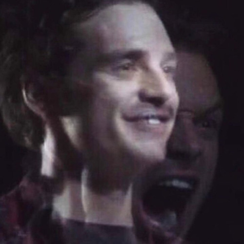 "Aprovechando que nos quedan 10 minutos de reunión..."