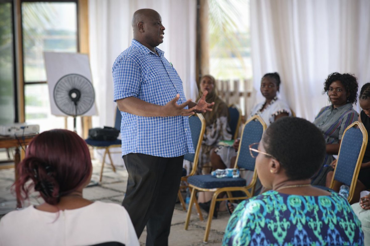 Mwanamke Imara tweet media