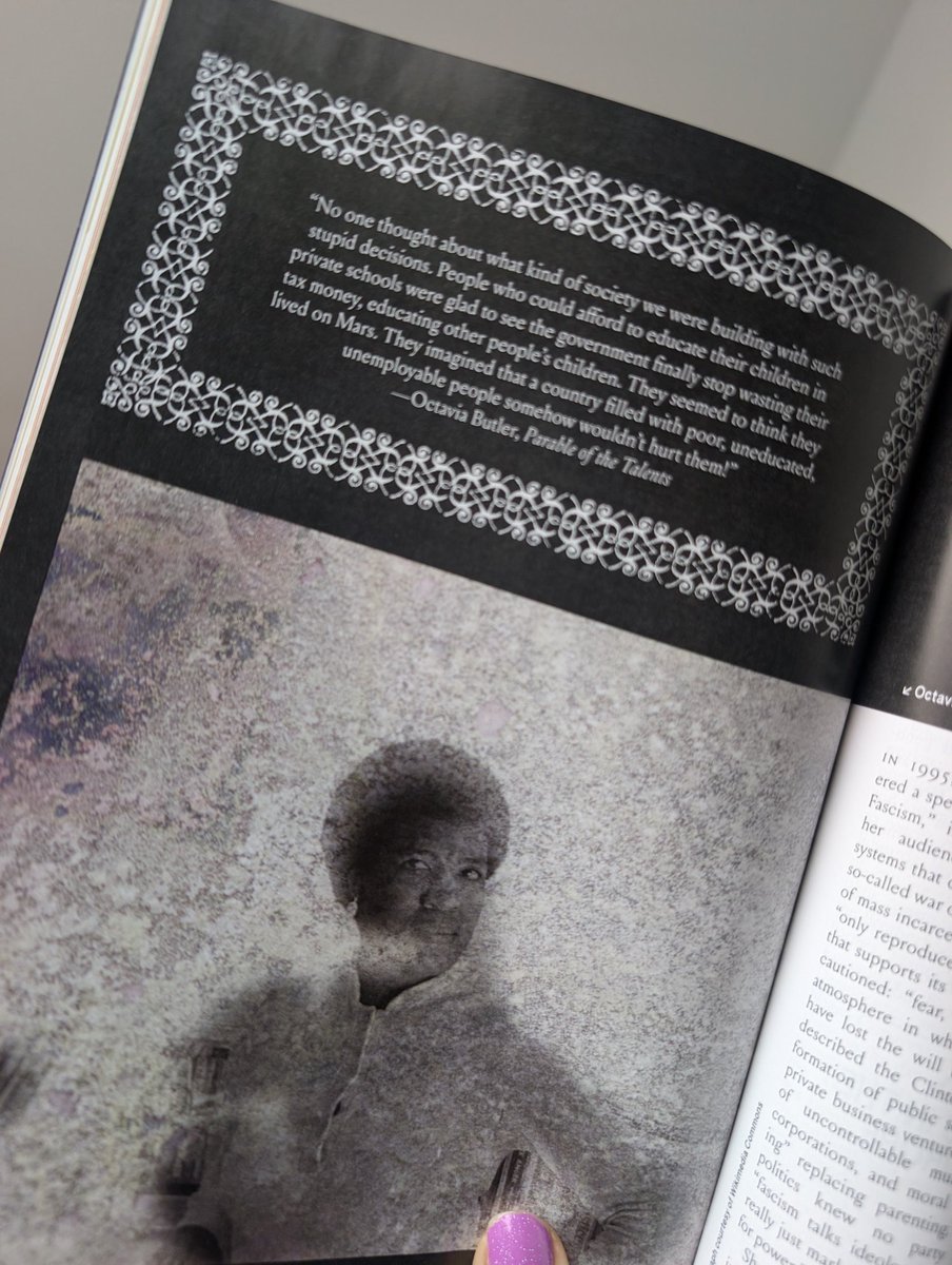 Lux Magazine tweet media