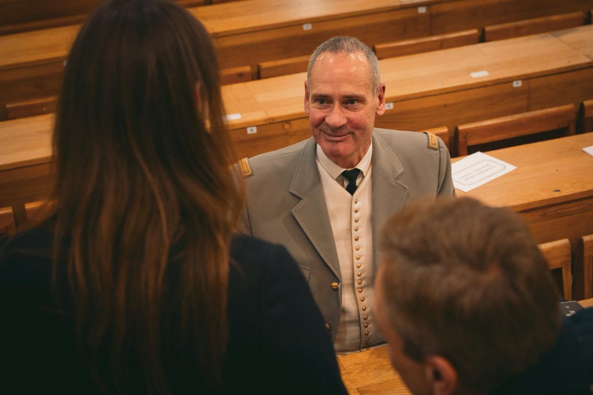 Chef d'état-major de l'armée de Terre tweet media