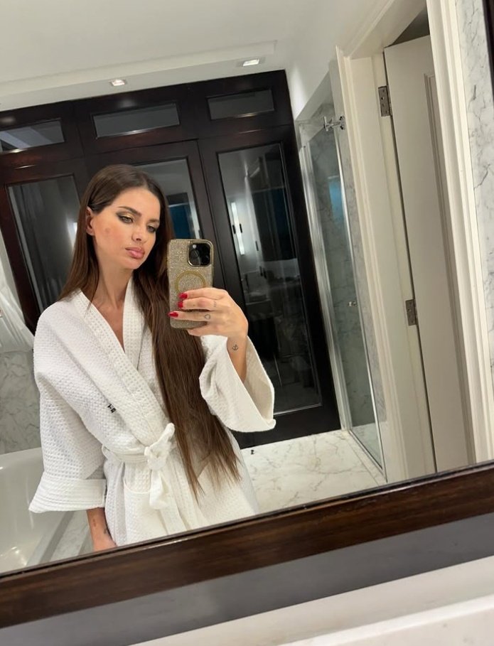 aldi 🐑🖤 tweet media