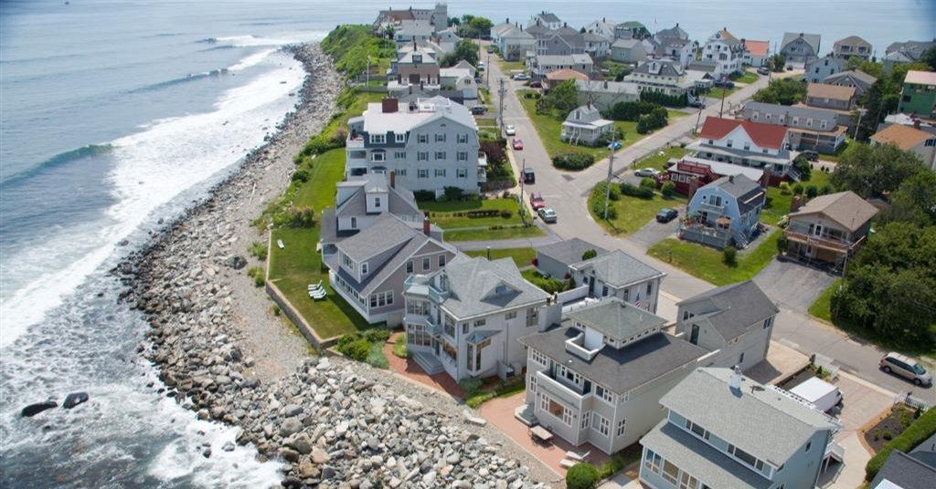 KarenKFuhrmann's tweet image. Reactive decisions feel urgent.
Thoughtful decisions feel steady.
In real estate, and in life, calm usually wins.

#CalmDecisions #SeacoastLiving #RealEstateInsight #NHSeacoast #NHHomeowners